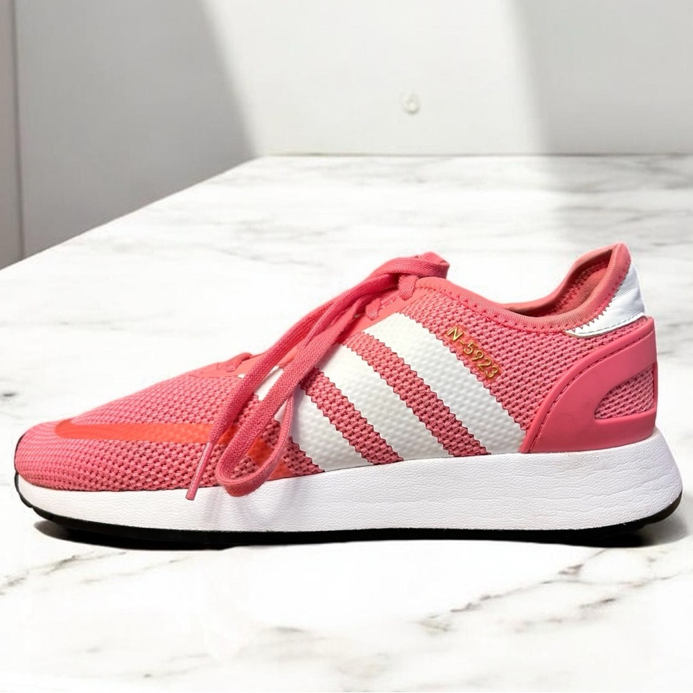 Gently Used Women's Adidas N-5923 Size 6 1/2 AC8542 Salmon Pink Mesh